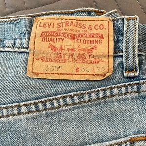 Men’s Levi’s jeans